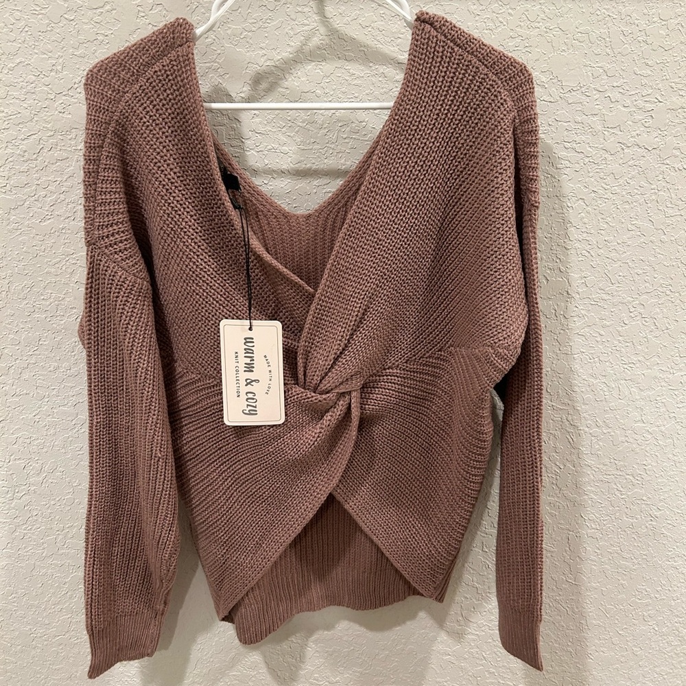 NWT Mauve knot sweater size medium fits oversized